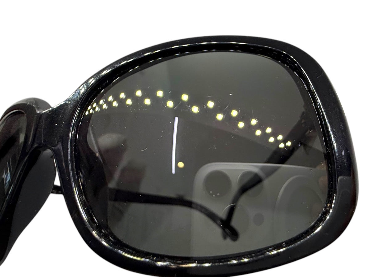 Pre-Owned Chanel White Ribbon Sunglasses 5171 501/3C w/ Box & Case