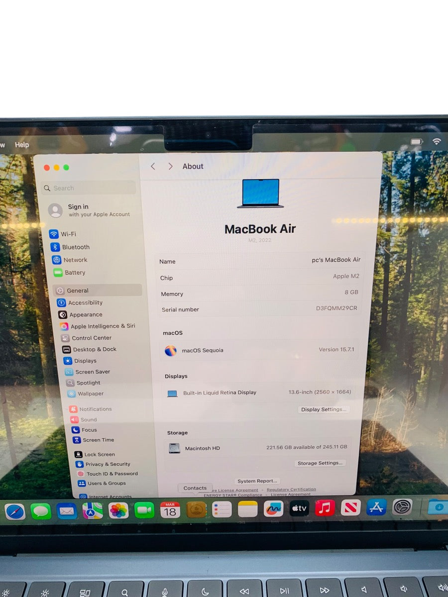 Apple MacBook Air M2 A2681 13.6" 8GB RAM 256GB HD Midnight 2022