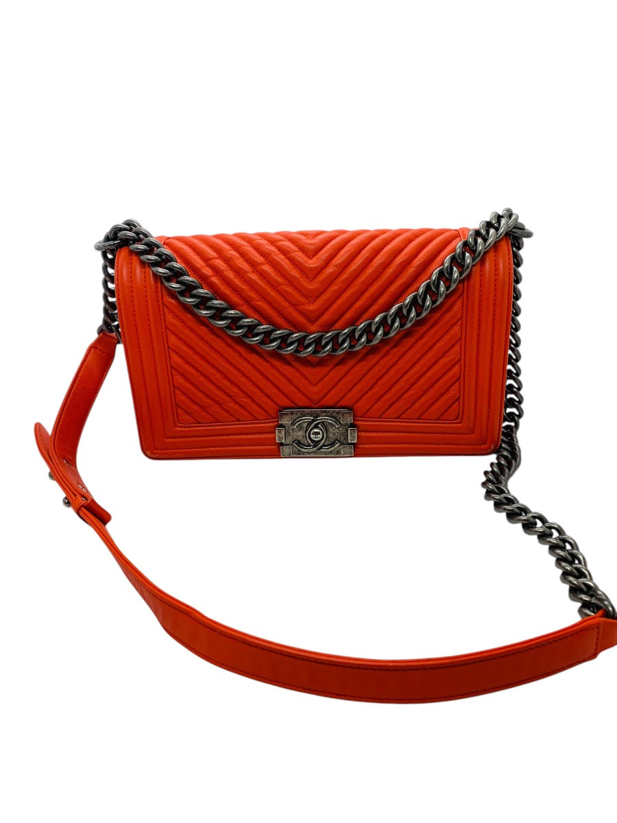 (READ) Chanel Boy Flap Bag Quilted Lambskin Medium Orange