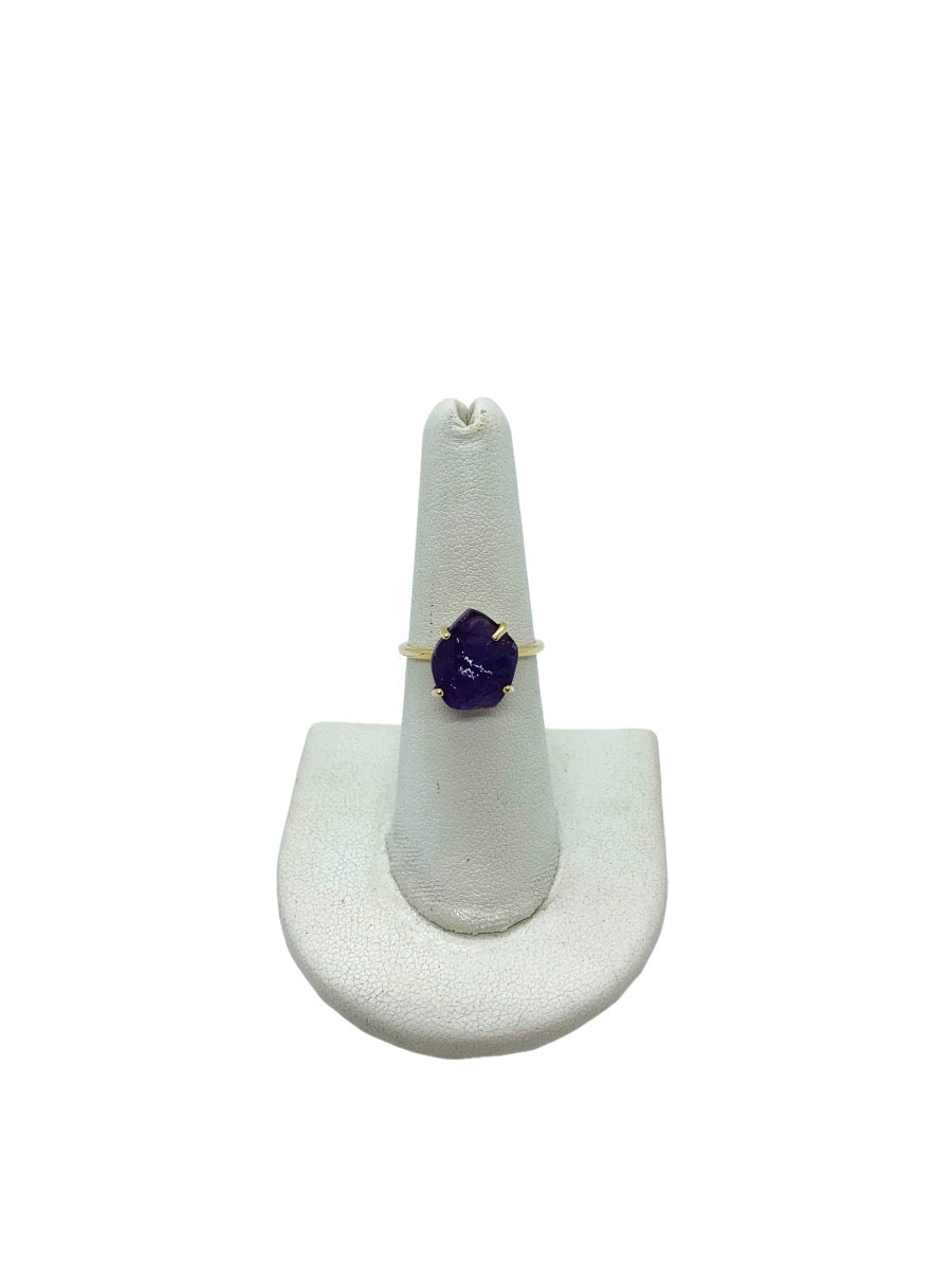14K Yellow Gold Lady's Ring with Amethyst Head | 2.6 Grams | Size 7.25