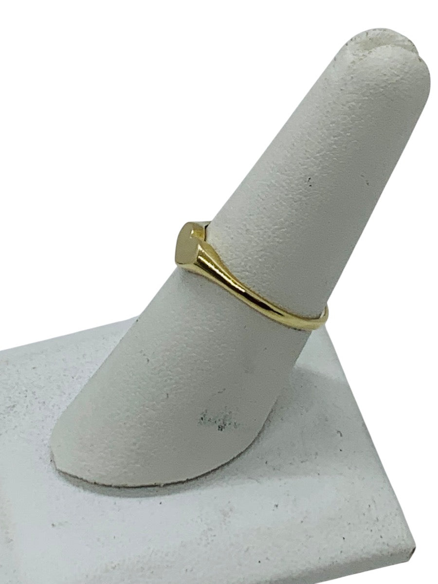 14K Yellow Gold Heart Design Ring Size 7 1/4 Weighs 1.2 Gr