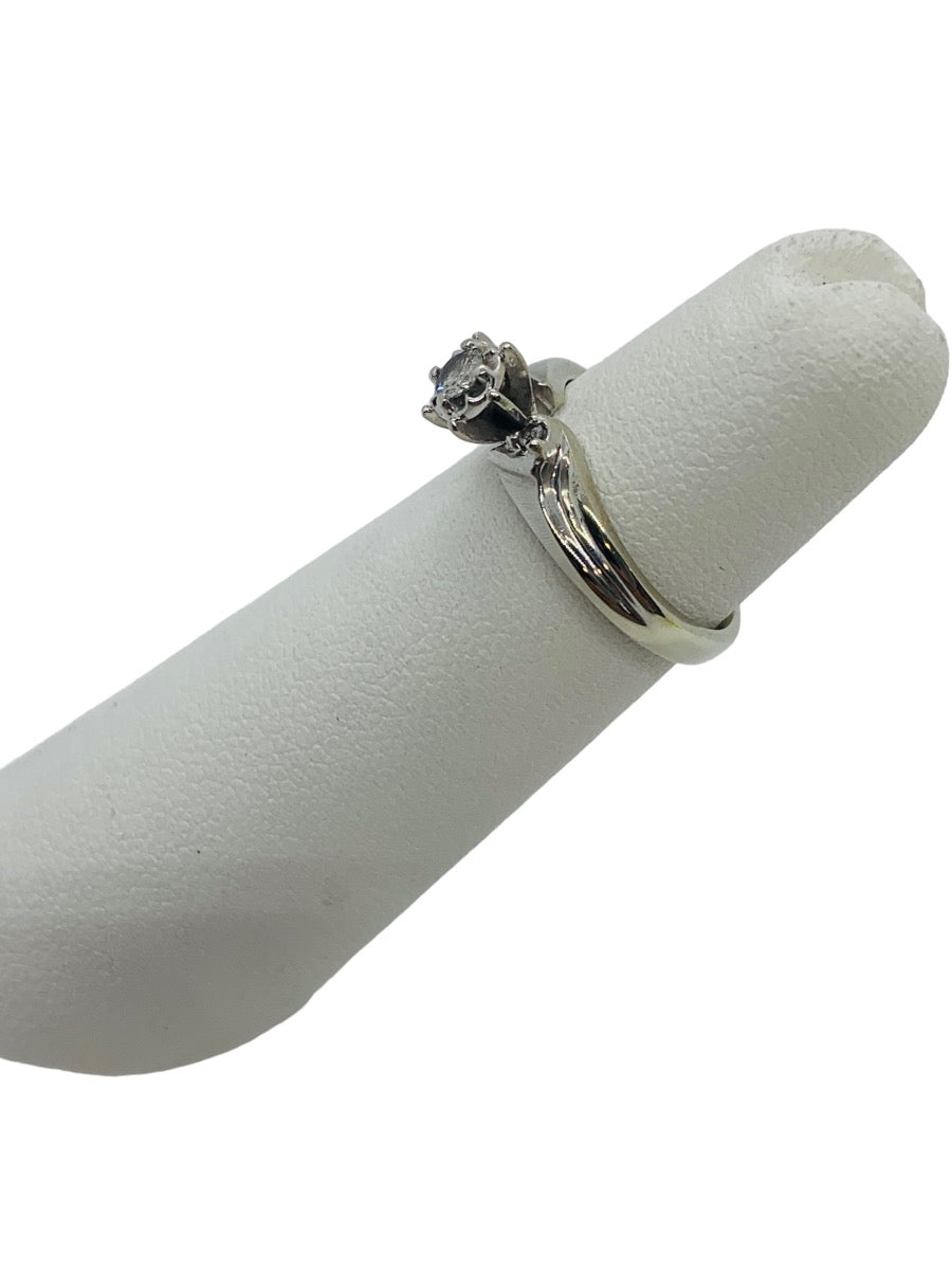 10K White Gold Lady's Ring .04TCW/ 2.2g/Size 4