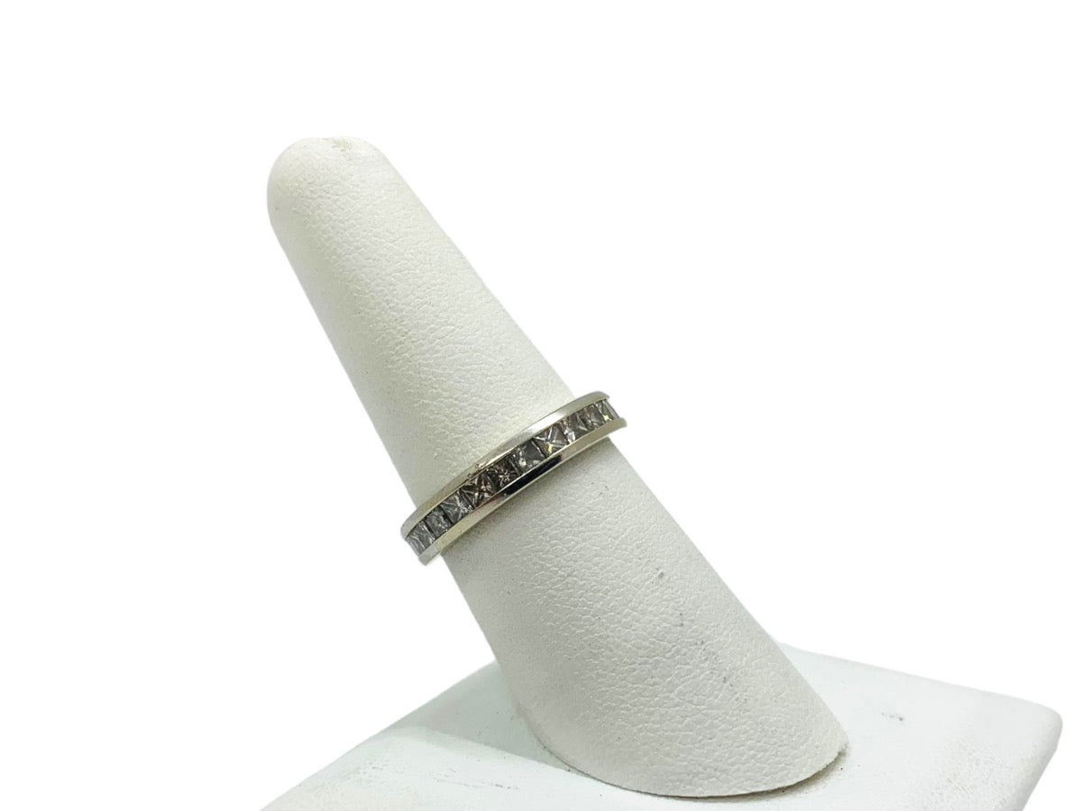 Pre-Owned 14K White Gold Diamond Wedding Band - .70TCW - Size 7.25 - 4.5g