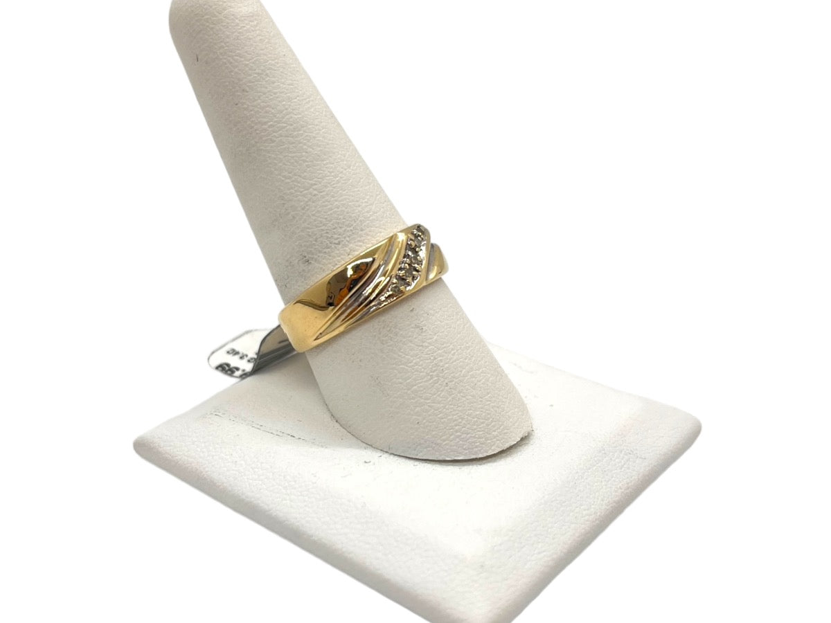 14K Yellow Gold Ring Slant Diamond Design