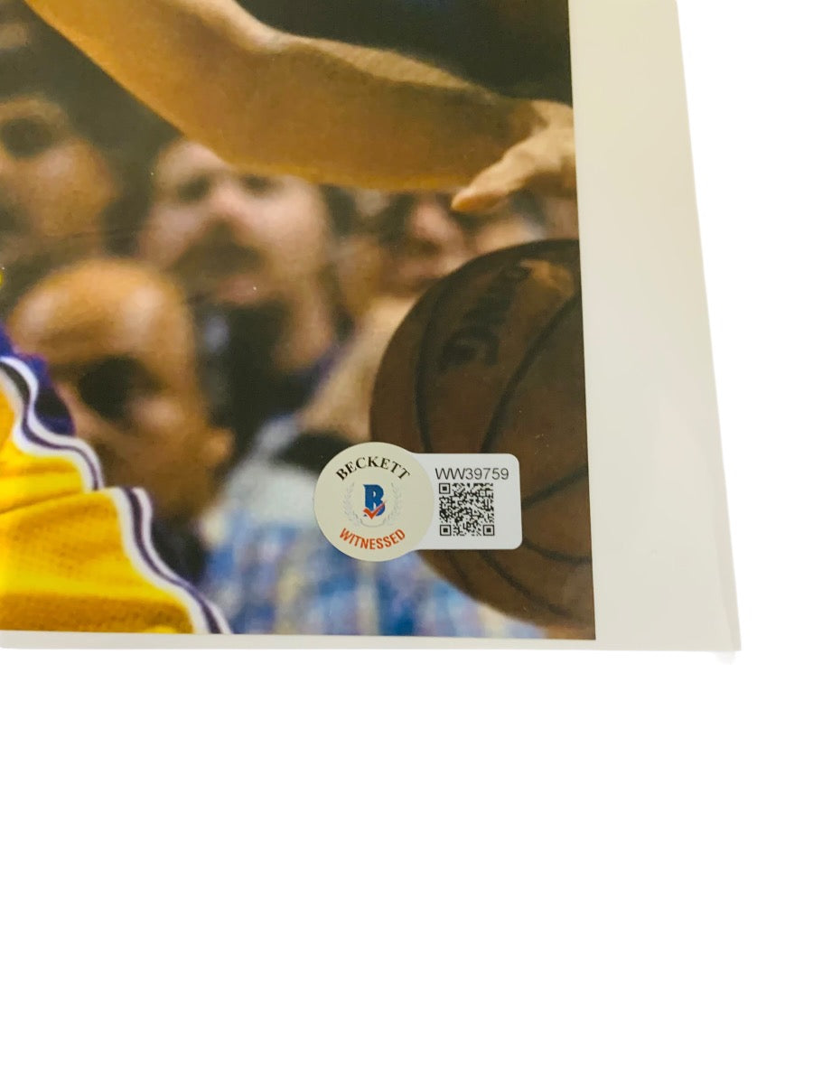 Autographed Vlade Divac Photo-Beckett (WW39759)