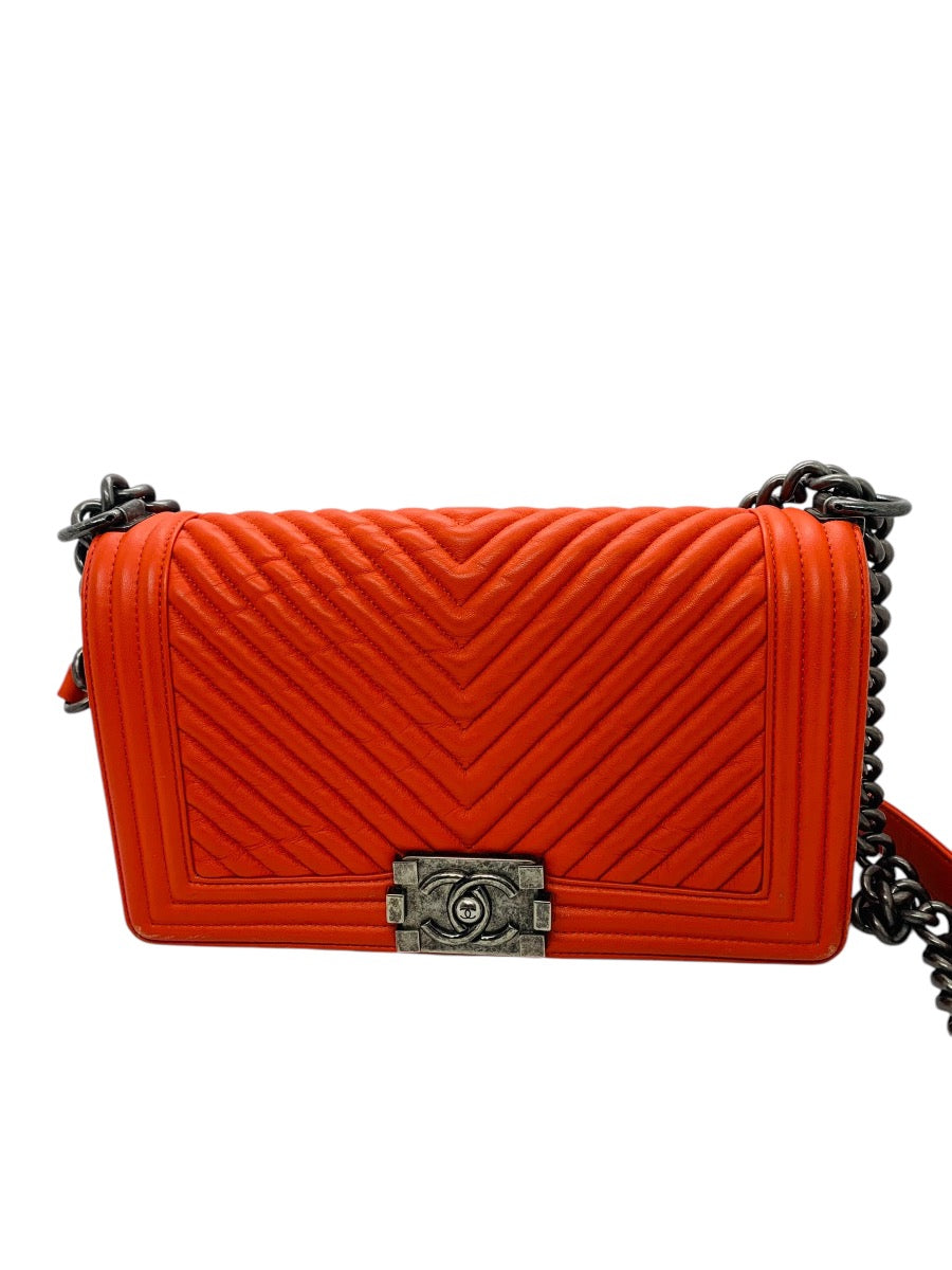 (READ) Chanel Boy Flap Bag Quilted Lambskin Medium Orange