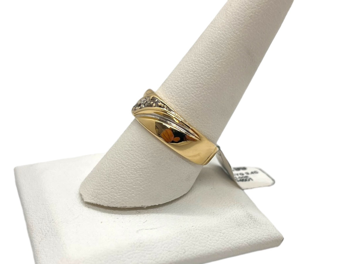 14K Yellow Gold Ring Slant Diamond Design