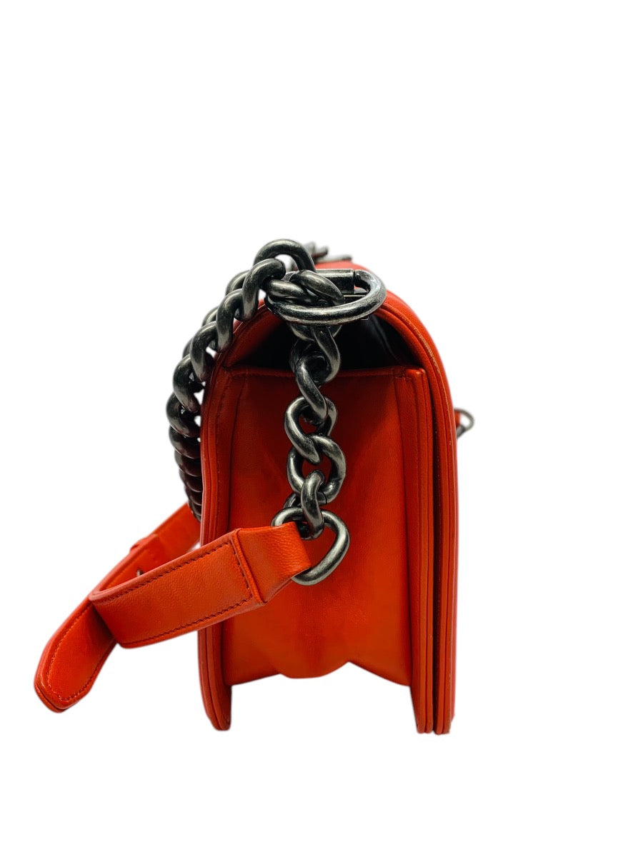 (READ) Chanel Boy Flap Bag Quilted Lambskin Medium Orange