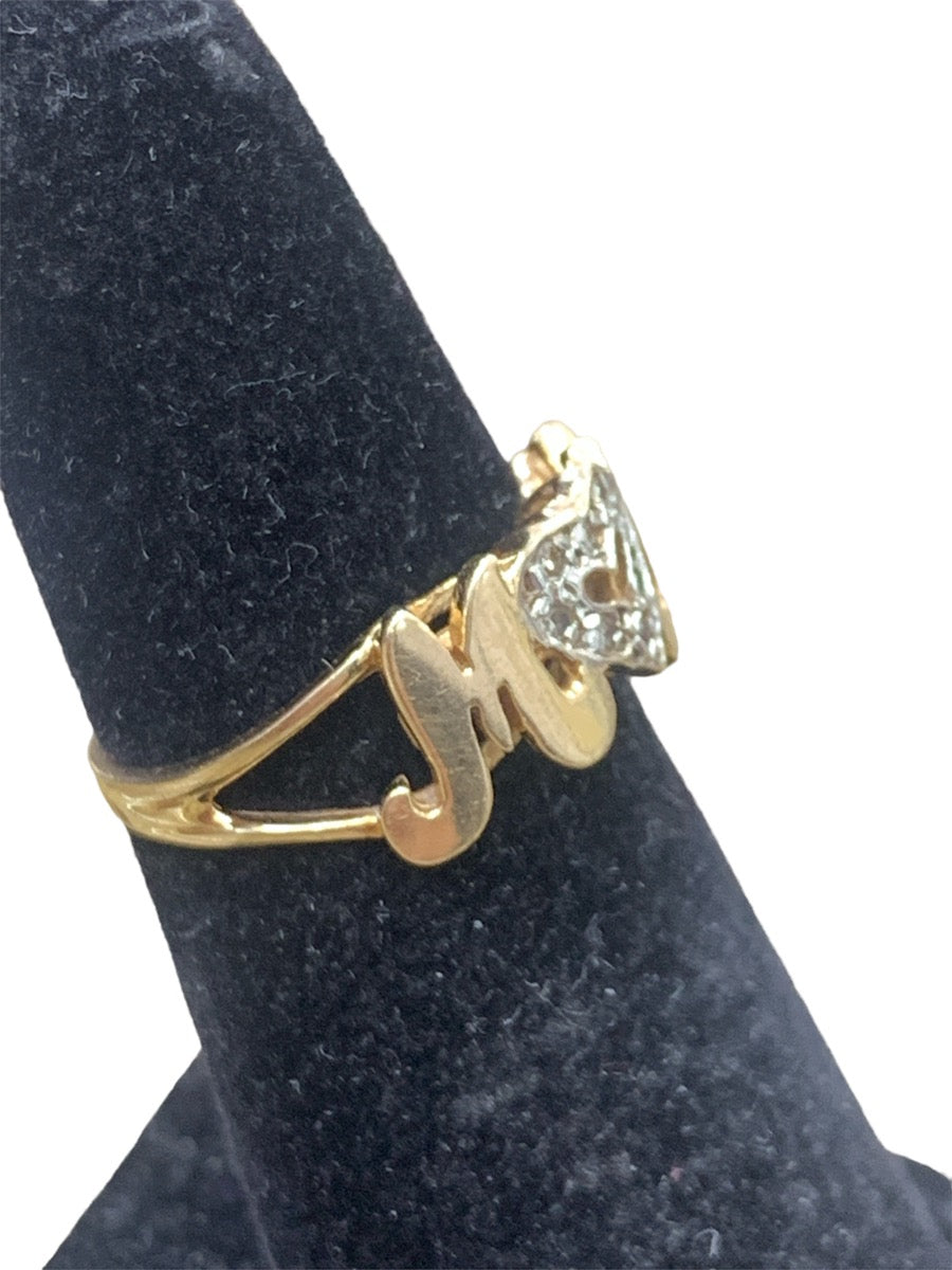 10K Yellow Gold "MOM" Heart Ring - Size 5.5 - 2.4g