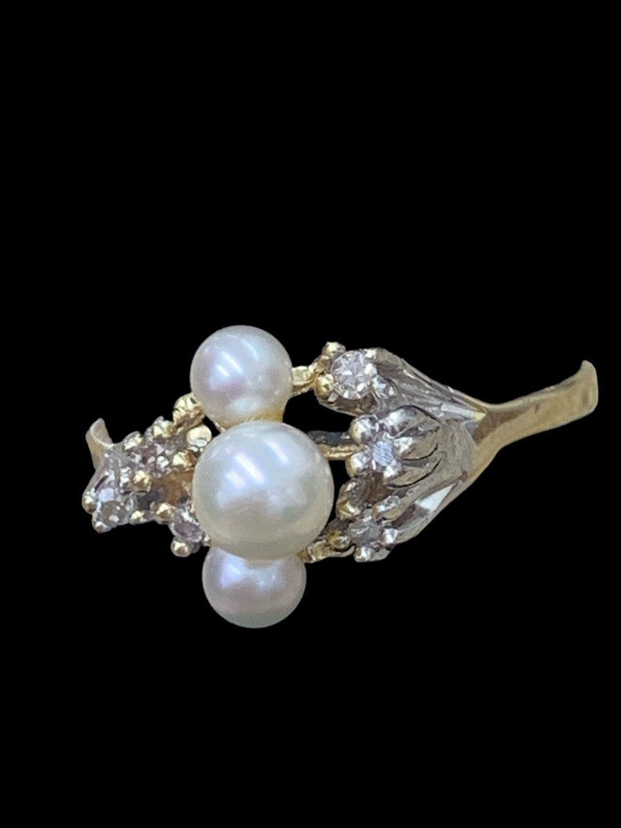 14K Yellow Gold/Diamond/Pearl Ring - 0.06tcw - Size 5 - 2.3g