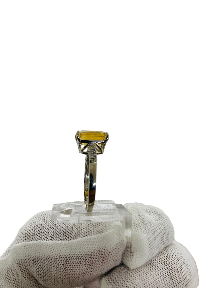 10K White Gold Diamond & Topaz Lady's Ring Size 7 | 2.7 Grams