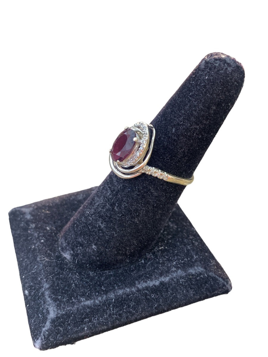 14K White Gold Red Stone Diamond Ring - 0.18tcw - Size 6.75 - 3.4g