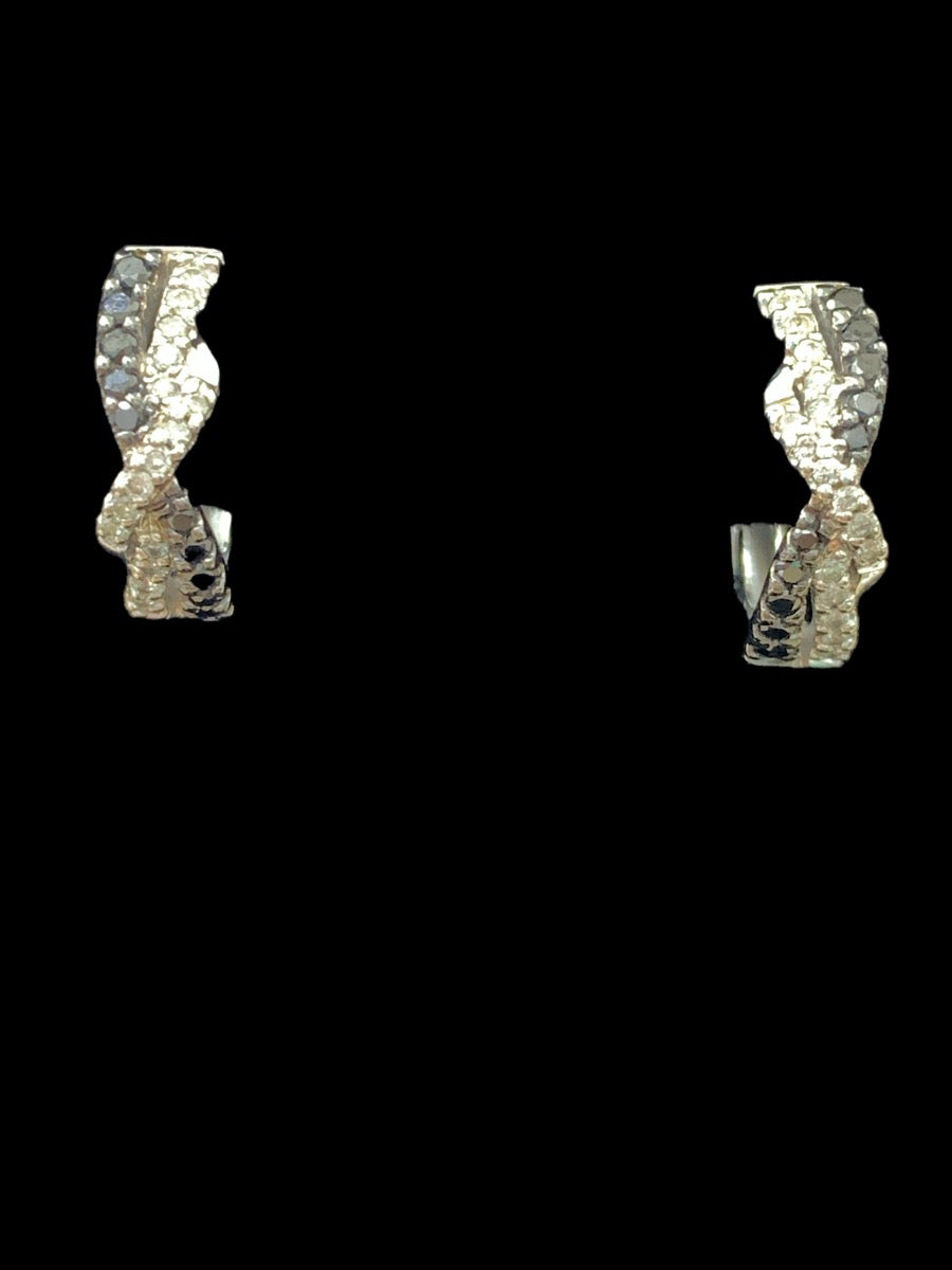 10K White Gold Diamond Earrings - 1.04tcw - 0.5" - 3.4g