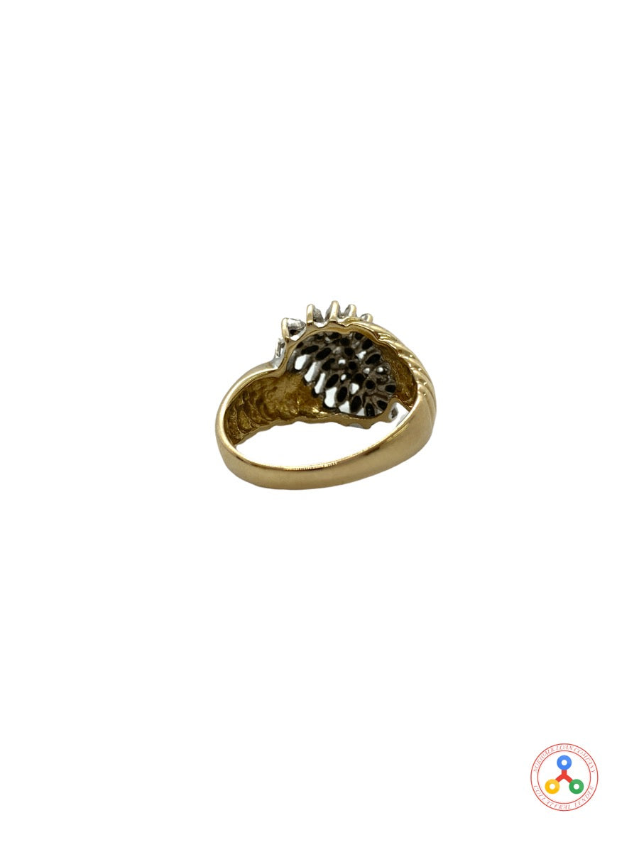 14K Yellow Gold and Diamond Women's Cluster Ring Size 7, 5.2 Grams