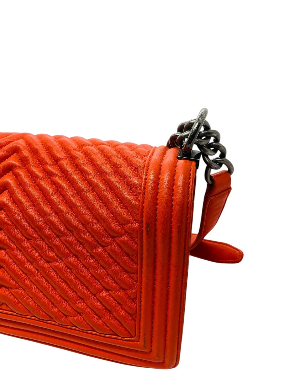 (READ) Chanel Boy Flap Bag Quilted Lambskin Medium Orange