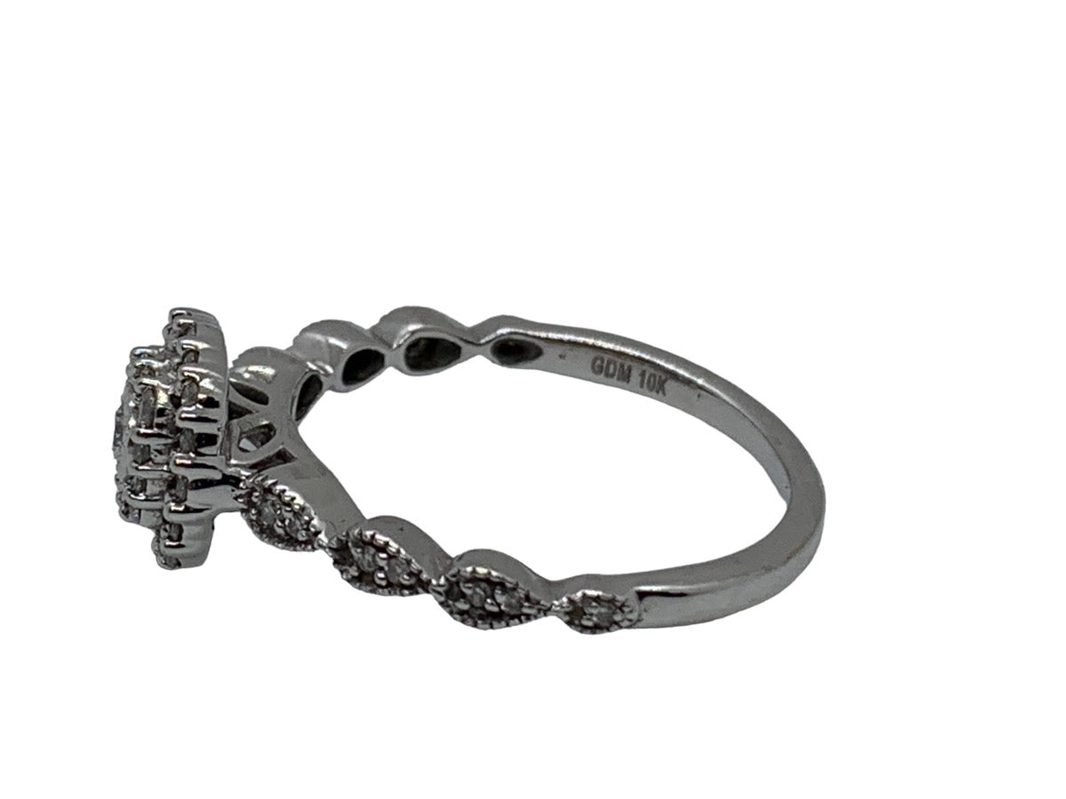 10K White Gold Engagement Lady's Ring .32 CTW 2.3 Grams Size 7