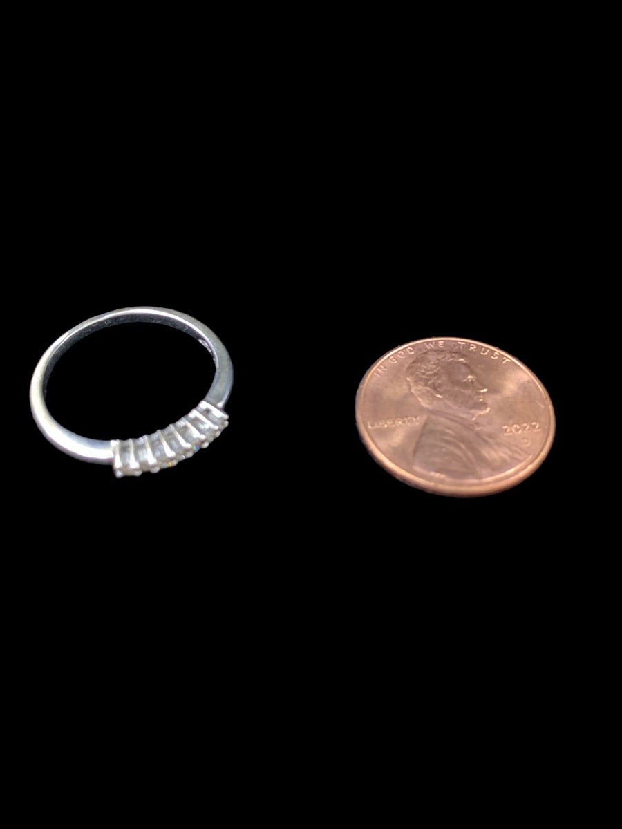 14K White Gold/Diamond Wedding Band - 0.07ctw - Size US 6 - 1.7g