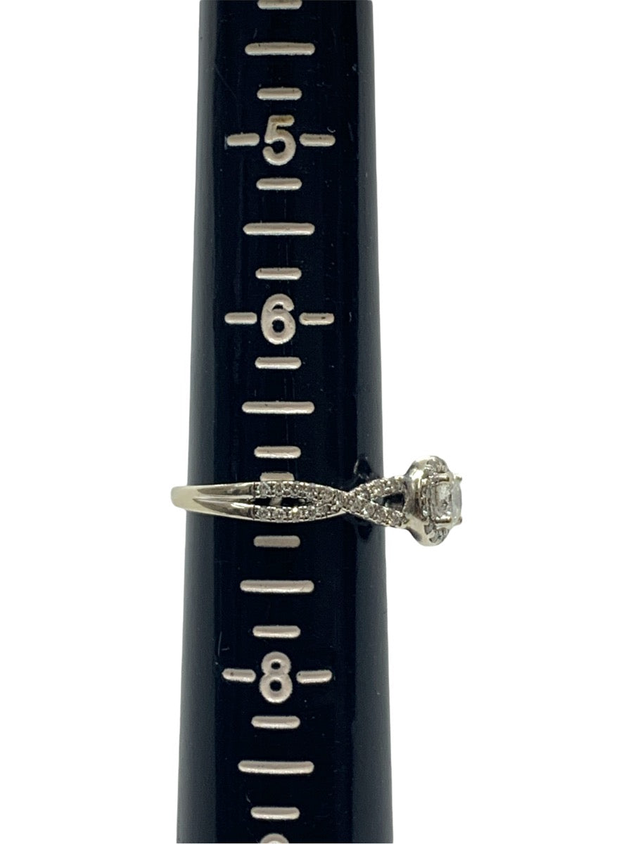 14K White Gold and Diamond Women's Engagement Ring Size 7, 3.5g