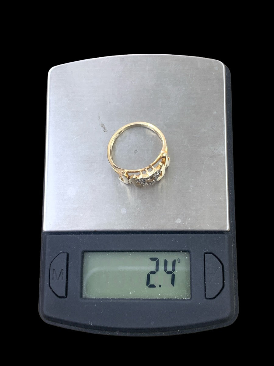 10K Yellow Gold "MOM" Heart Ring - Size 5.5 - 2.4g