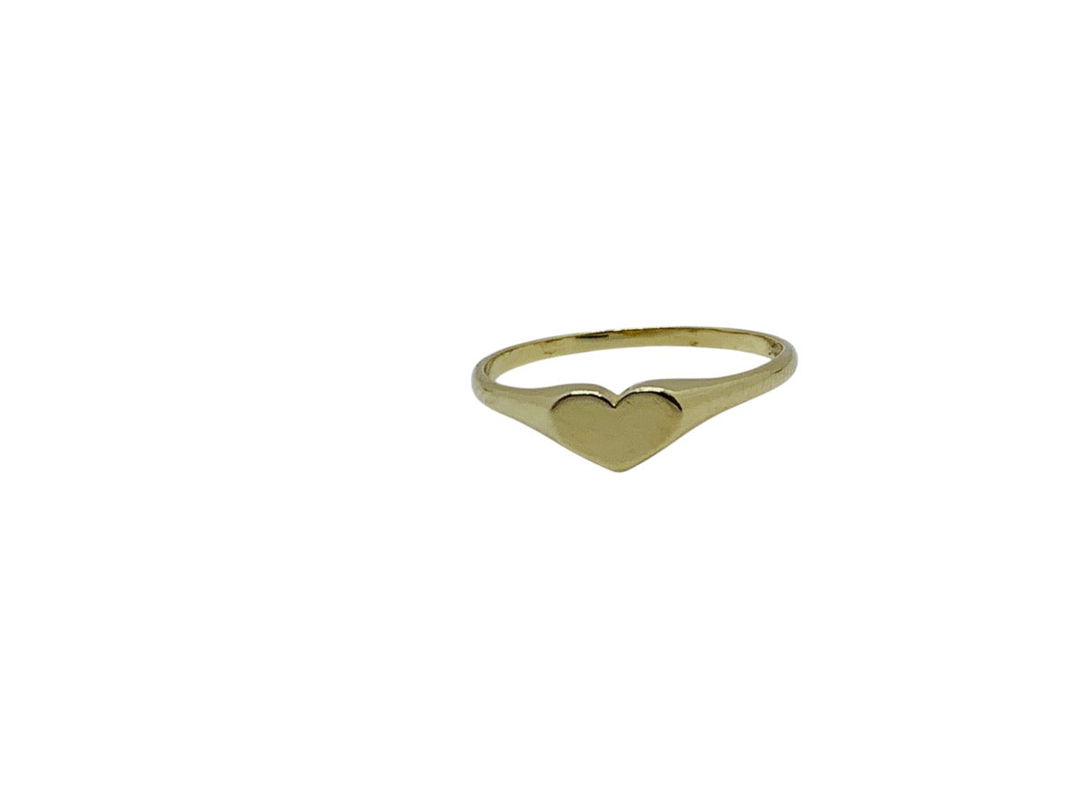 14K Yellow Gold Heart Design Ring Size 7 1/4 Weighs 1.2 Gr