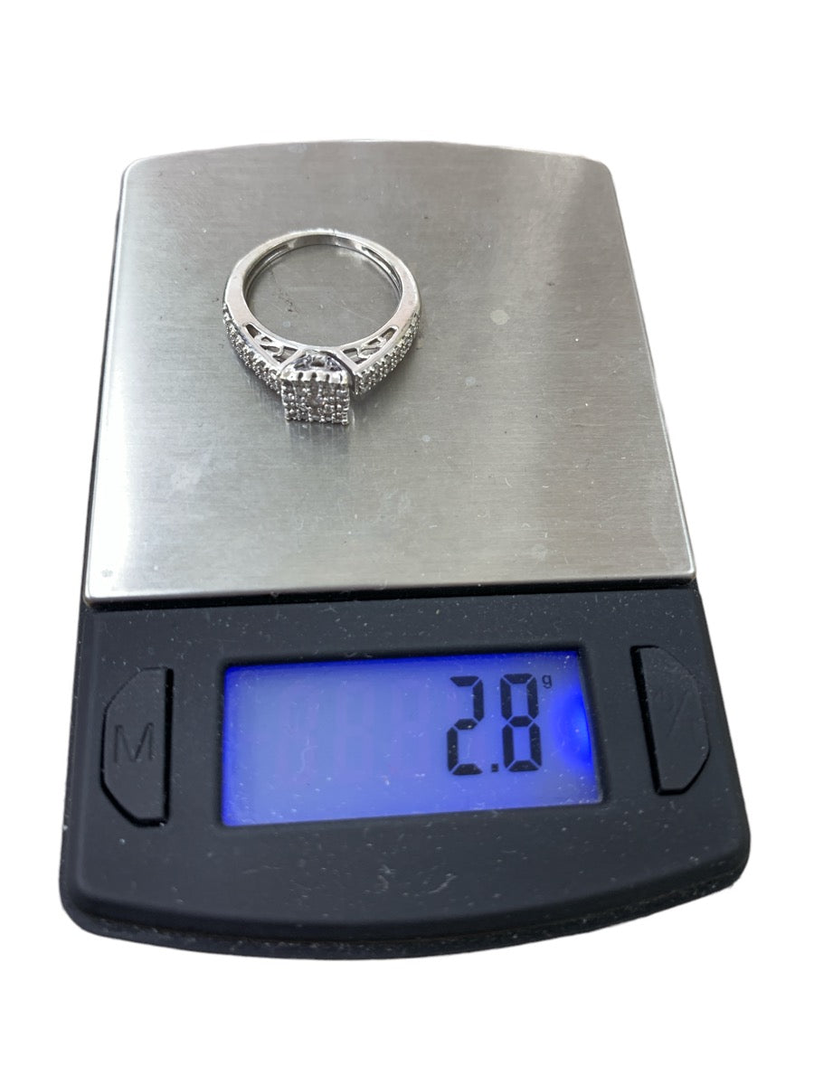 10K White Gold/Diamond Ring - 0.55CTW - Size 5 US - 2.9g