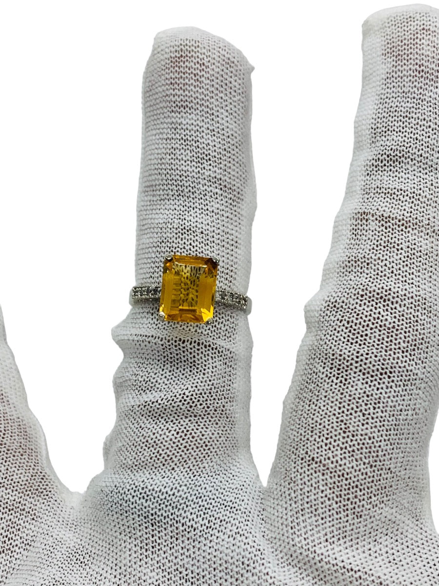 10K White Gold Diamond & Topaz Lady's Ring Size 7 | 2.7 Grams