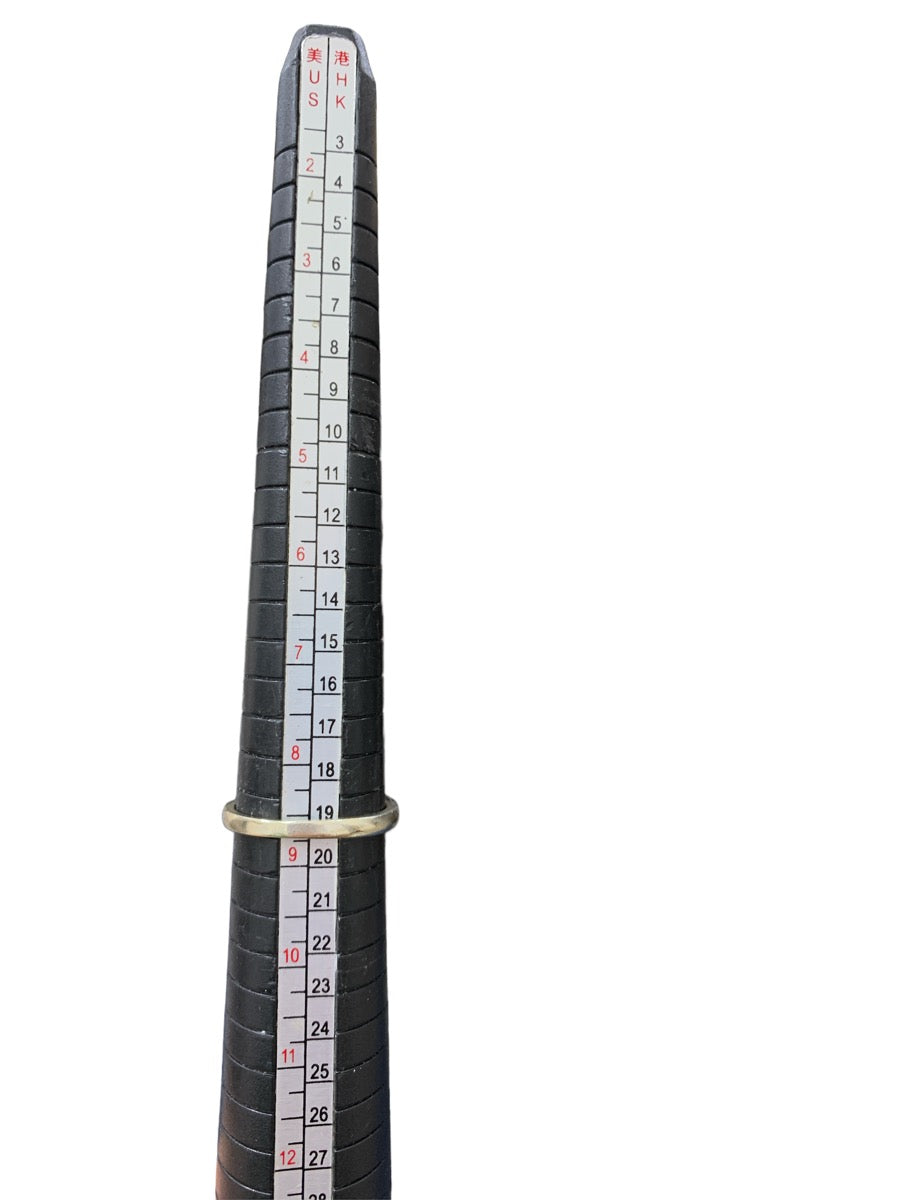 14K White Gold/Diamond Curved Ring - 0.15tcw - Size US 8.75 - 2.4g