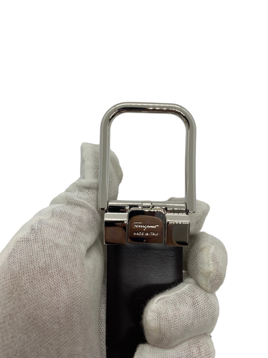 Salvatore Ferragamo Reversible Black/Brown Belt 45"