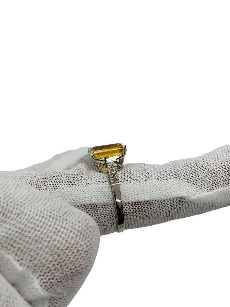 10K White Gold Diamond & Topaz Lady's Ring Size 7 | 2.7 Grams