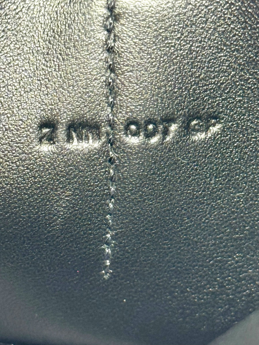 Hermes Dogon Leather Bifold Card Wallet Coin Pouch Black 5.5" x 4"