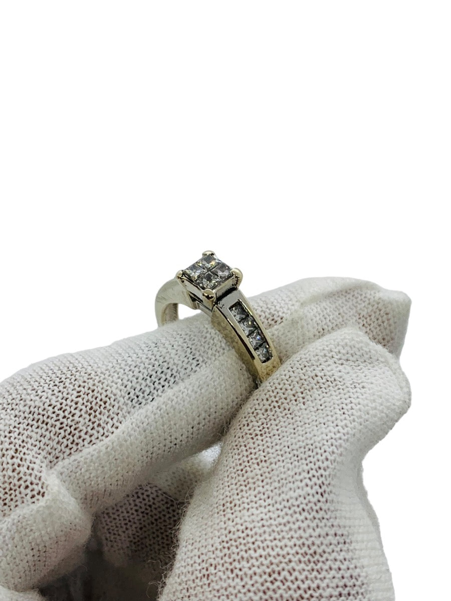 14K White Gold Lady's Ring 12 Dias | 0.80 CTW | 4.0g | Size 8.25