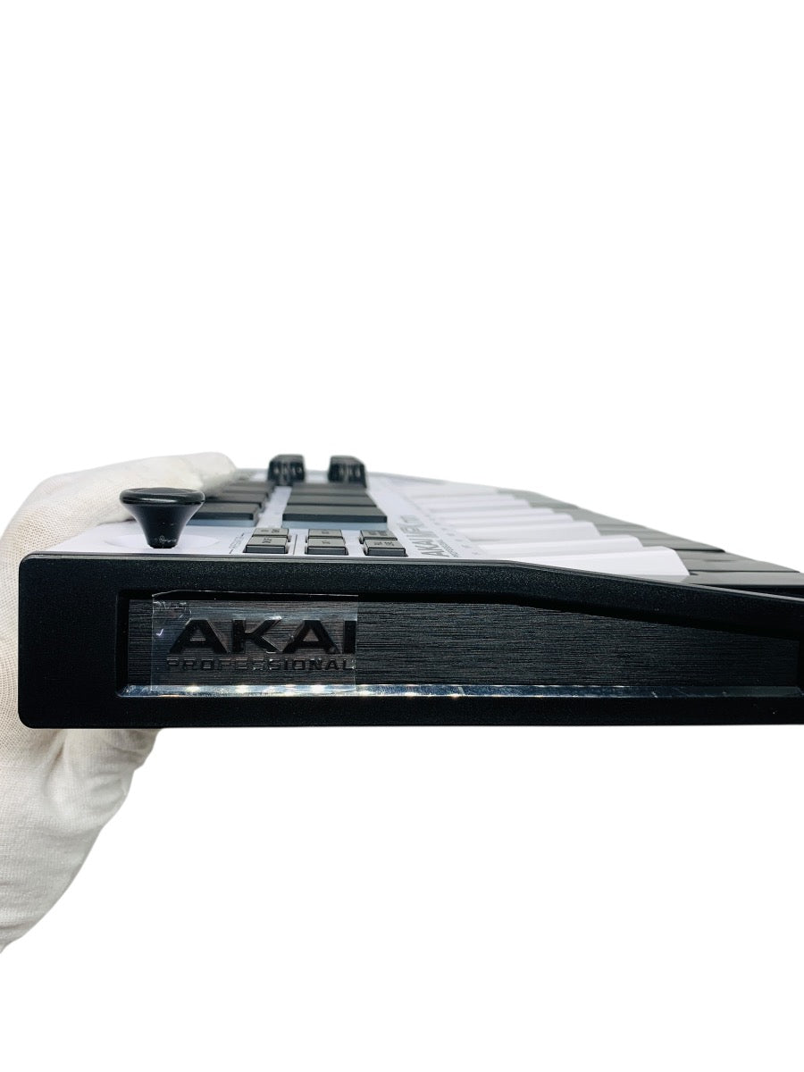 Akai Professional MPK Mini III 25 key MIDI Keyboard Controller White