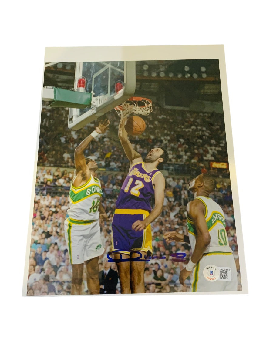 Autographed Vlade Divac Photo-Beckett (WW39632)