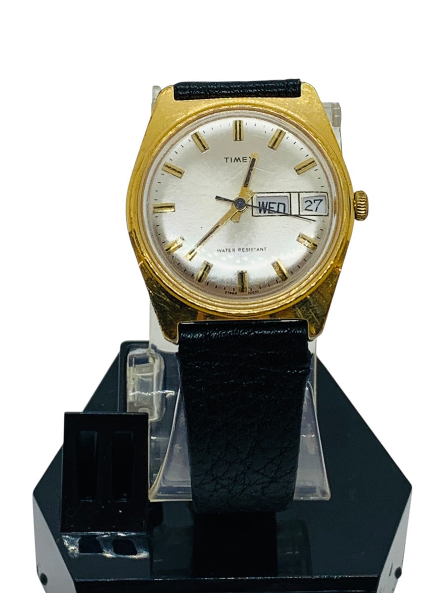 Vintage 1970s Timex Marlin Day-Date Mens Watch ( Mod: 27860-10677 )