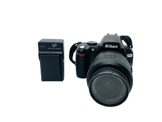 Nikon D40X Digital SLR Camera w/ Nikon DX AF-S Nikkor 18-55mm