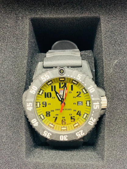 Luminox 3813 Automatic Men's Master Carbon Seal 3800 Dark Grey Strap Watch