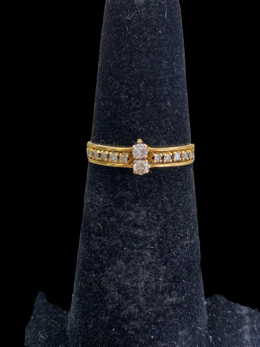 14K Yellow Gold/Diamond Ring - 0.2tcw - Size 6.5 - 2.4g