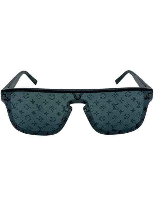 Louis Vuitton LV Waimea Monogram Black Frame Z1082E