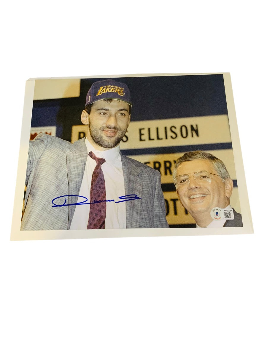 Autographed Vlade Divac Photo-Beckett (WW39754)