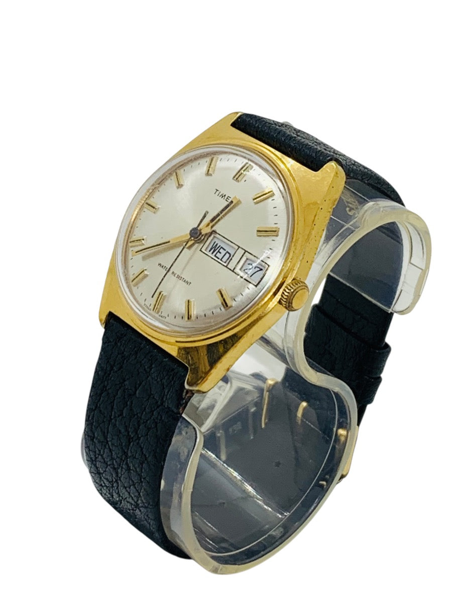 Vintage 1970s Timex Marlin Day-Date Mens Watch ( Mod: 27860-10677 )