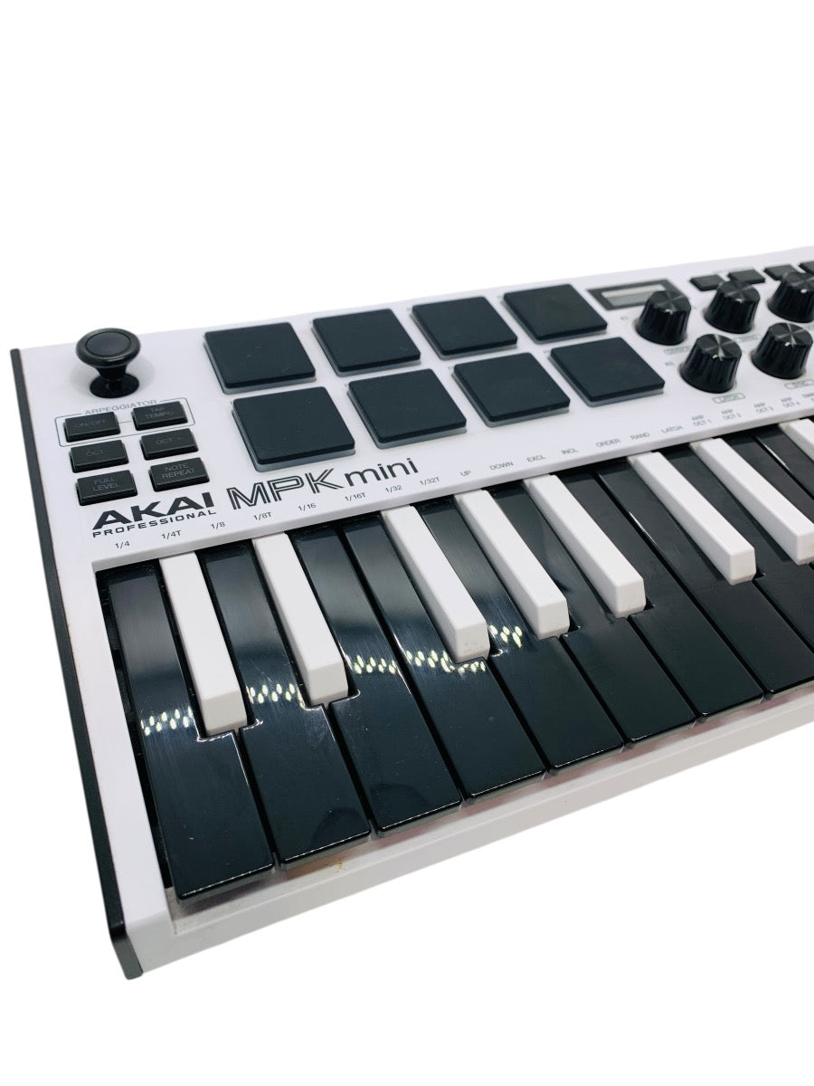 Akai Professional MPK Mini III 25 key MIDI Keyboard Controller White
