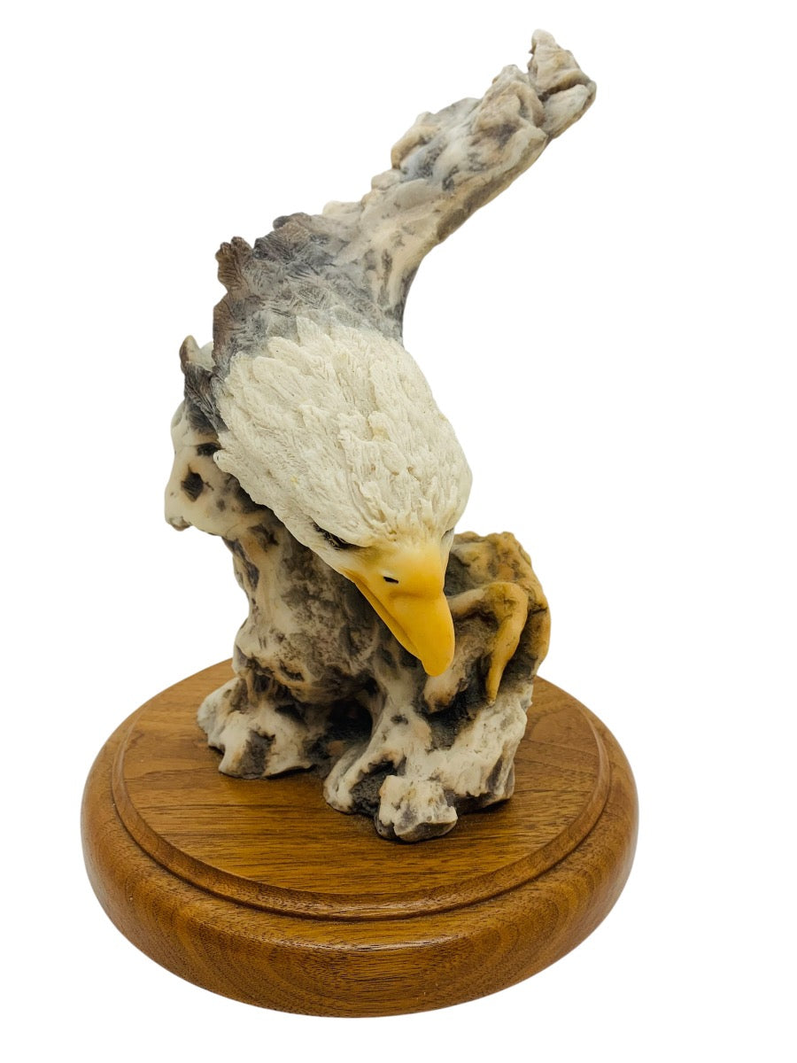 Mill Creek Studios Crosswind #7102 Bald Eagle Figurine