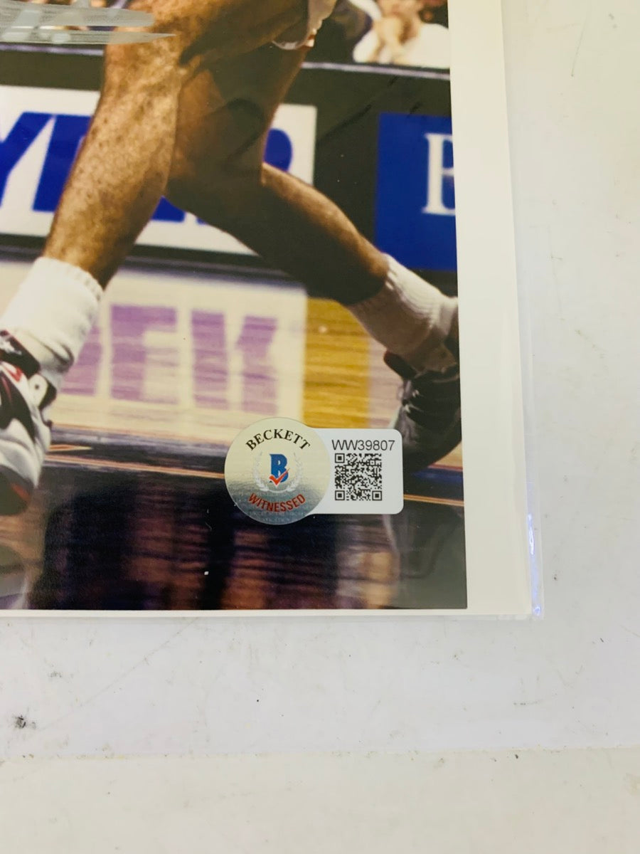 Autographed Vlade Divac Photo-Beckett (WW39807)