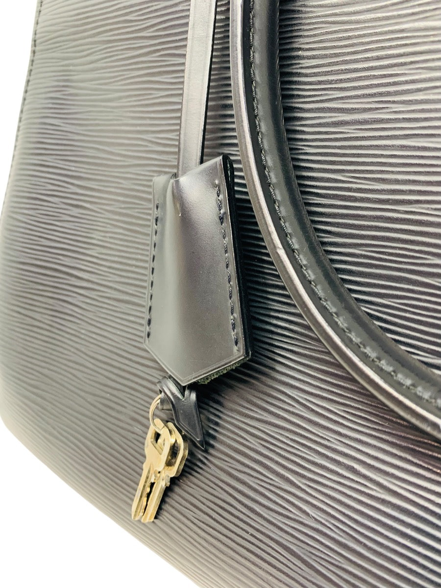 Louis Vuitton Pont Neuf Leather Handbag Black