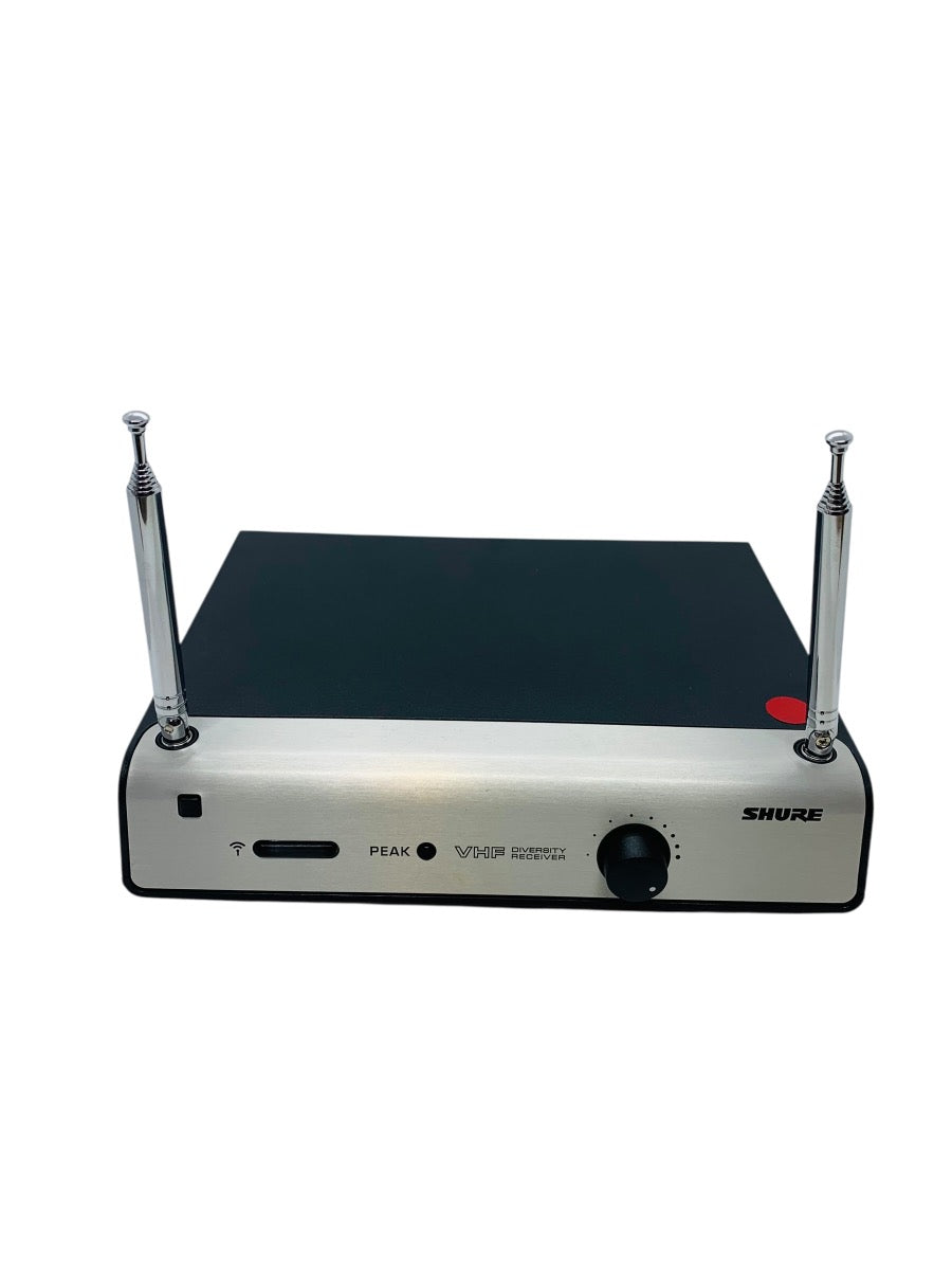 Shure VHF Diversity Receiver 182.200 MHz w/ Shure SM58 Microphone