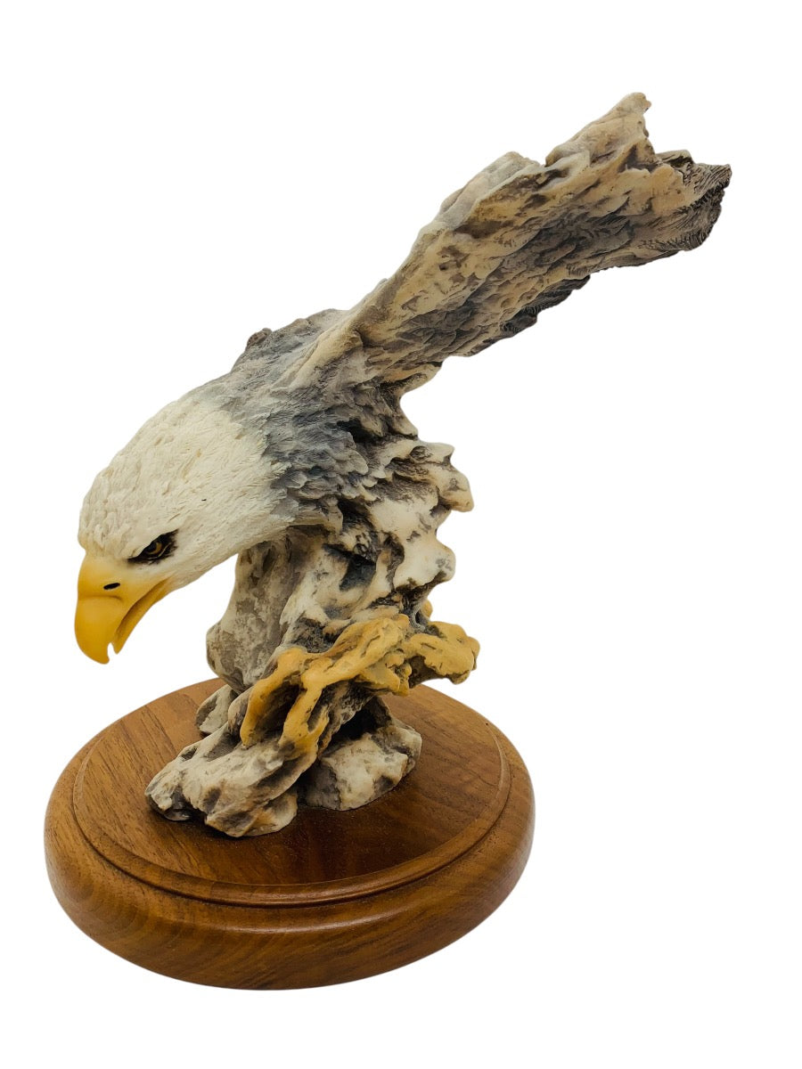 Mill Creek Studios Crosswind #7102 Bald Eagle Figurine