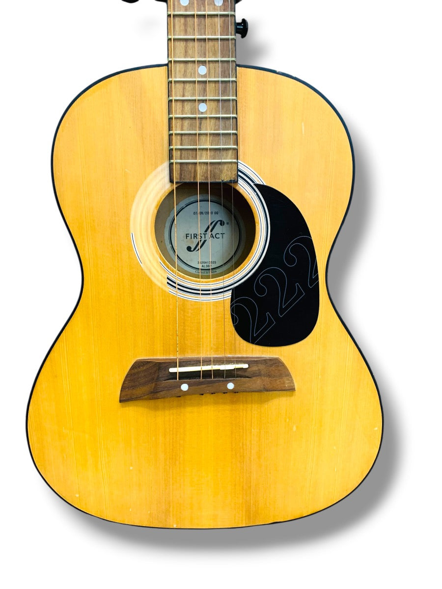 First Act 222 6-String Acoustic Right-Handed Guitar
