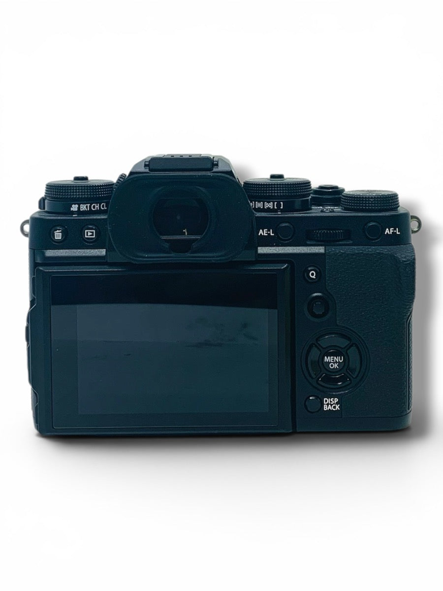 Fujifilm X-T3 Camera w/ 18-55mm Zoom Lens & Accessories (READ)
