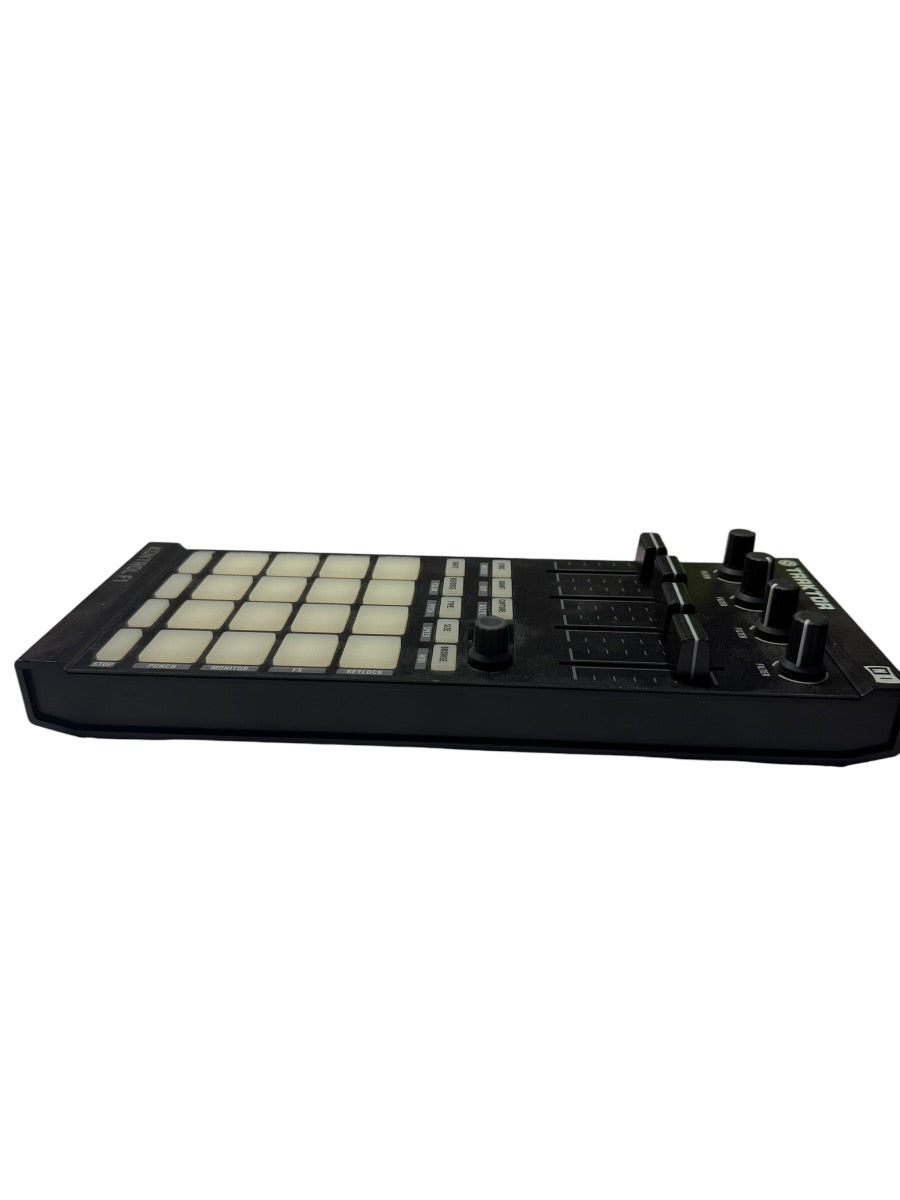 Native Instrument Traktor Kontrol F1 Portable DJ Controller 16 Pads