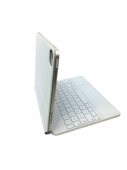 Apple iPad Tablet Air A2902 11" M2 128GB Wi-Fi w/ Magic Keyboard